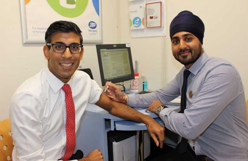 Rishi Sunak has flu jab with Nicky Singh at Boots in Stokesley