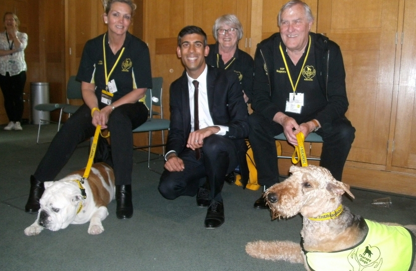 Rishi Sunak with Therapy Dogs