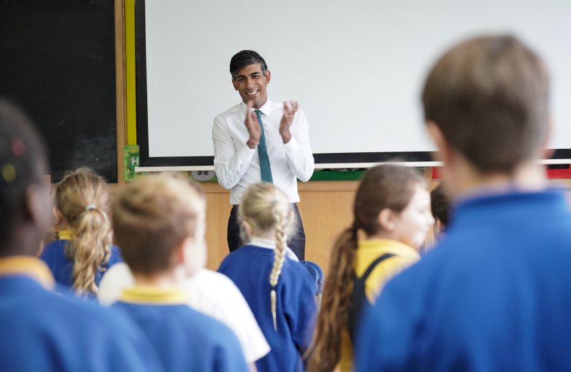Rishi talks to pupis at Great Smeaton Primary School
