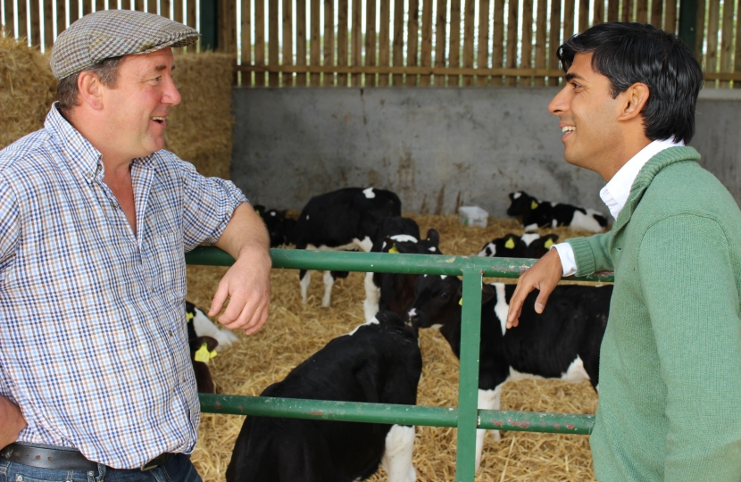 Rishi talks to farmer Ian Carlisle at Thornton Lodge, Finghall