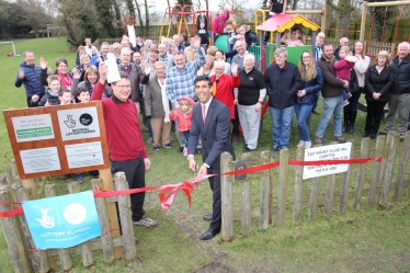 Rishi Sunak opens East Harlsey play park