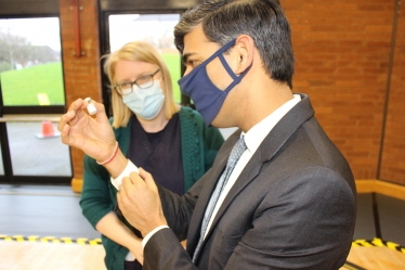 Rishi Sunak at the Northallerton Forum vaccination centre